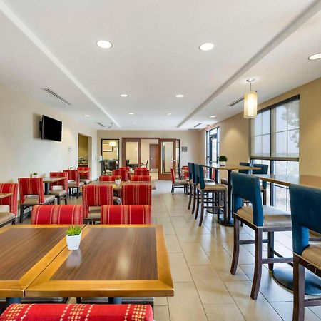 Comfort Suites Carlsbad Exterior photo
