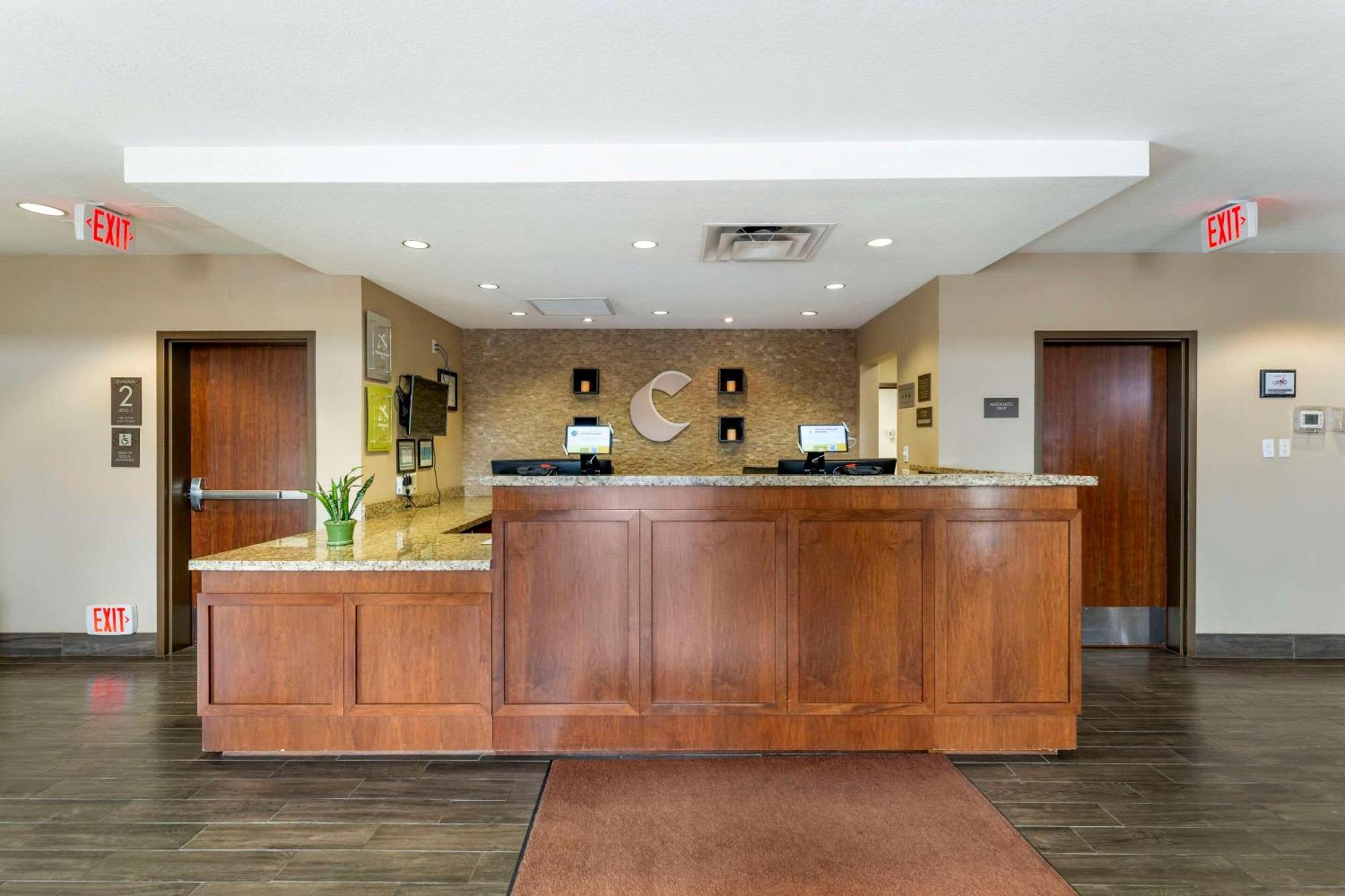 Comfort Suites Carlsbad Exterior photo